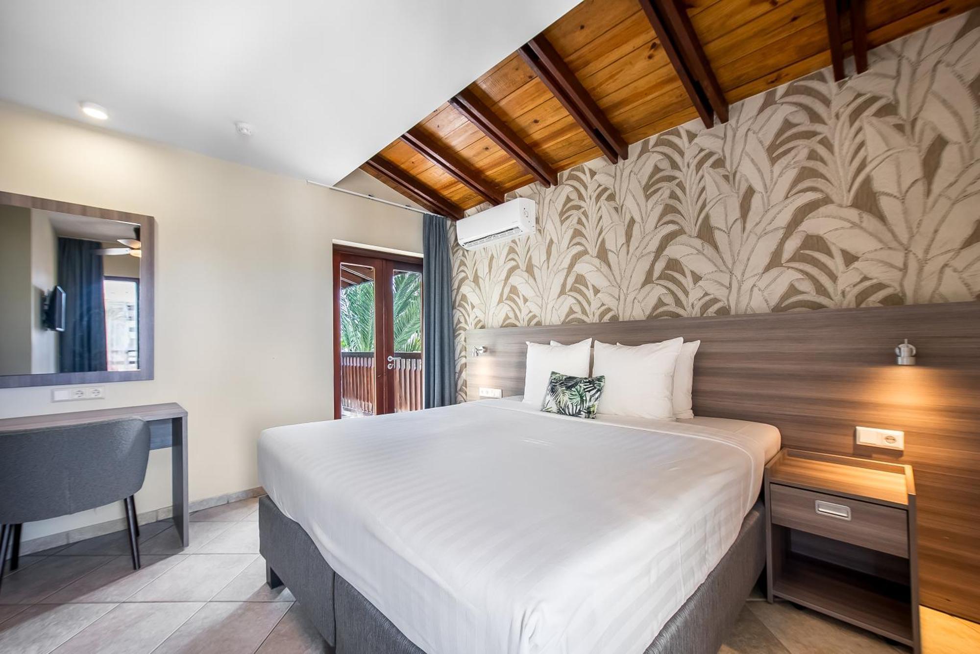 Lionsdive Beach Resort Curacao Exterior foto